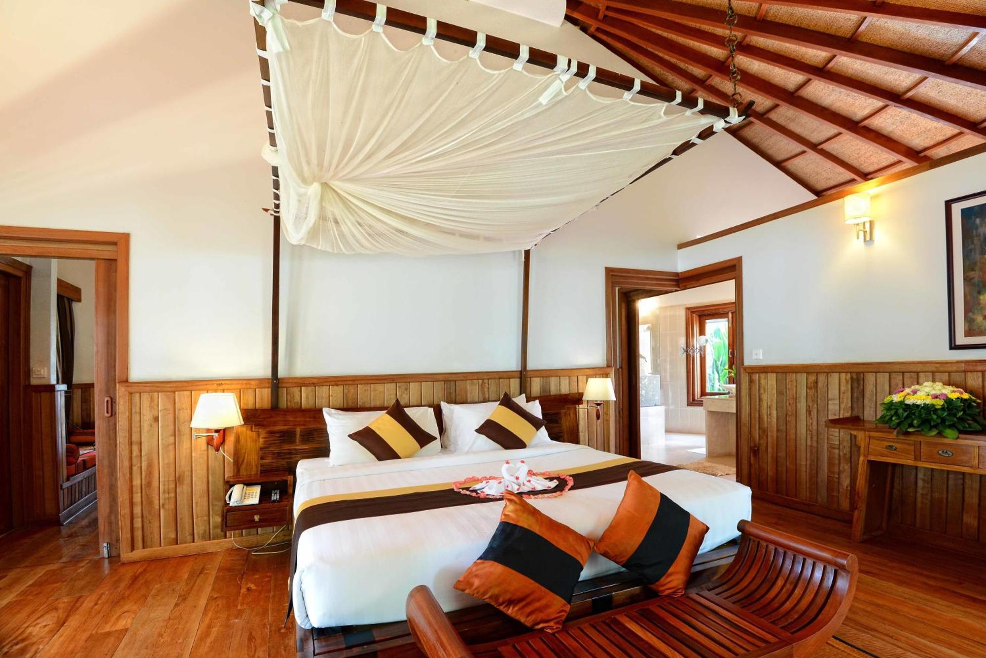 Nataya Round House Coral Bay Resort Кампот Стая снимка