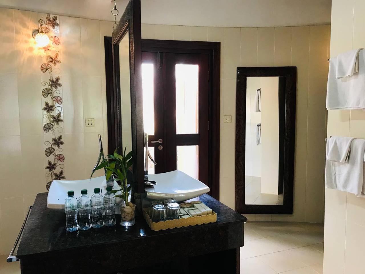 Nataya Round House Coral Bay Resort Кампот Екстериор снимка