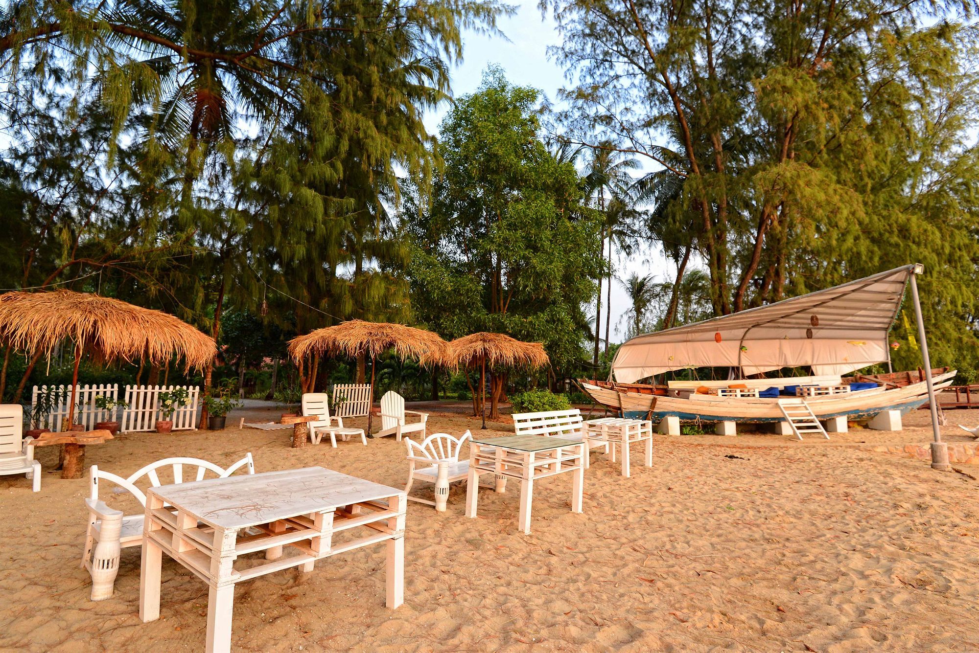 Nataya Round House Coral Bay Resort Кампот Екстериор снимка